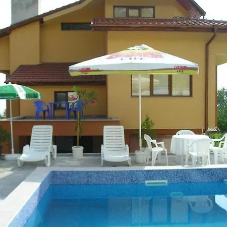 Къща За Гости Мари Cherven (Plovdiv)